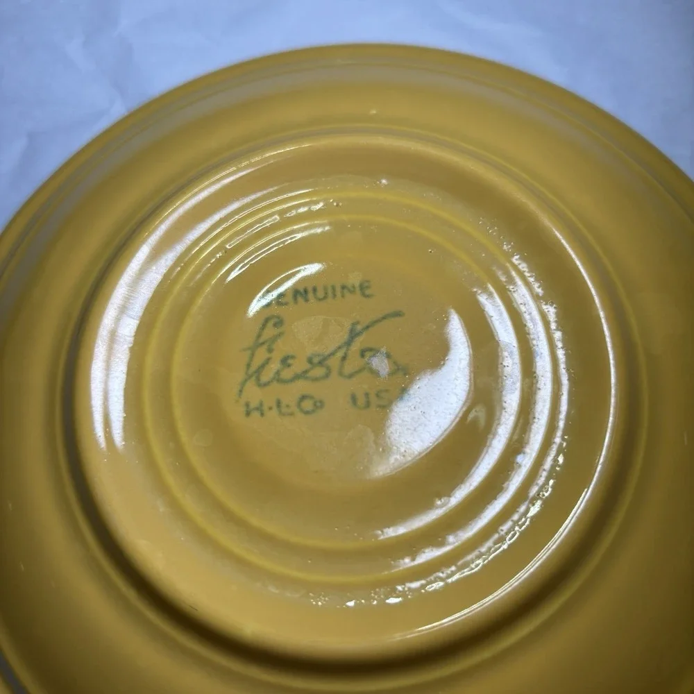 Homer Laughlin Genuine Fiesta Ware YELLOW Saucer plates 6